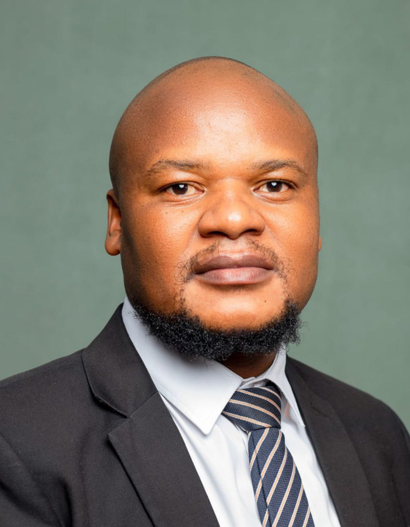 Neo Mudau - Legal Secretary